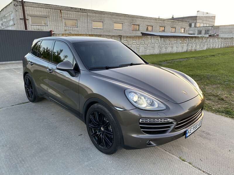 Позашляховик / Кросовер Porsche Cayenne 2012 в Павлограді