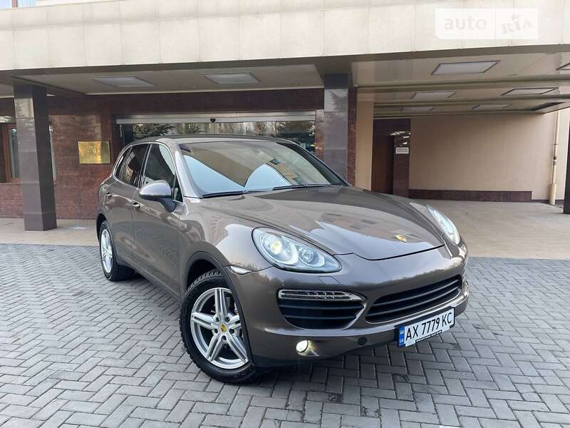 Позашляховик / Кросовер Porsche Cayenne 2011 в Харкові