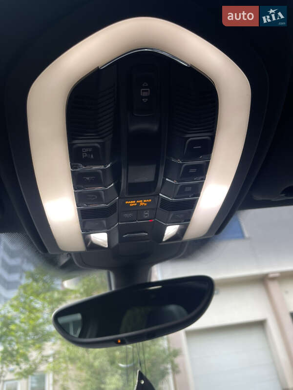 Внедорожник / Кроссовер Porsche Cayenne 2013 в Одессе
