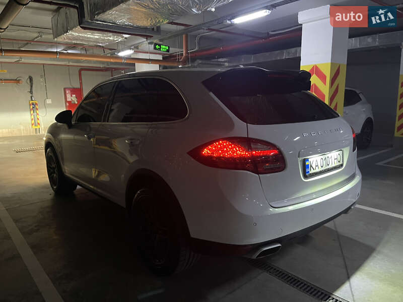 Внедорожник / Кроссовер Porsche Cayenne 2013 в Одессе