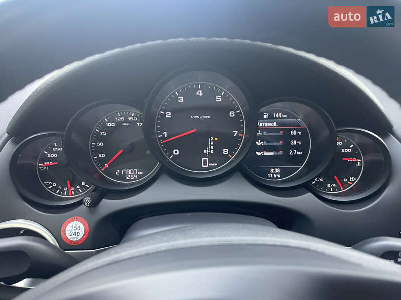 Внедорожник / Кроссовер Porsche Cayenne 2013 в Одессе