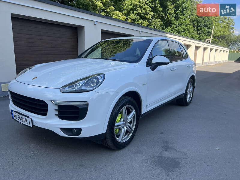 Позашляховик / Кросовер Porsche Cayenne 2016 в Вінниці