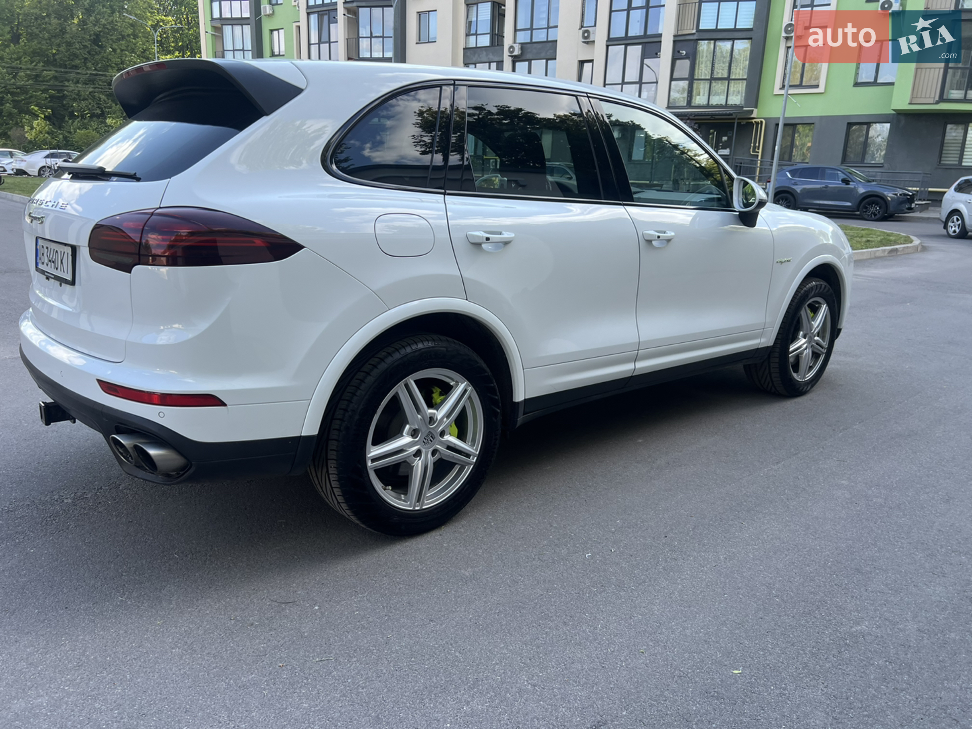 2016 Porsche Cayenne - мініатюра 9