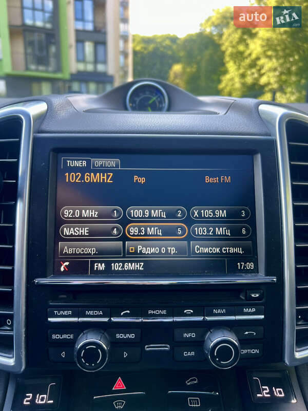 Позашляховик / Кросовер Porsche Cayenne 2016 в Вінниці