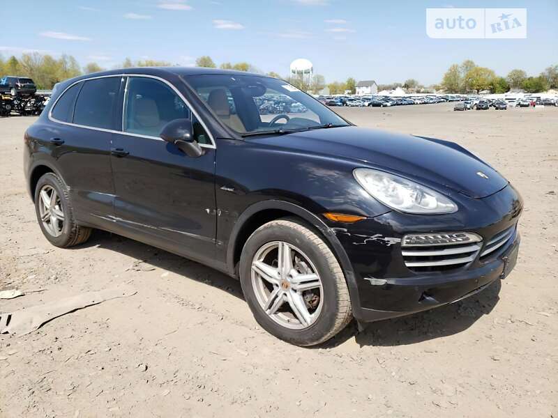 Внедорожник / Кроссовер Porsche Cayenne 2014 в Днепре