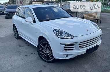 Внедорожник / Кроссовер Porsche Cayenne 2015 в Тернополе