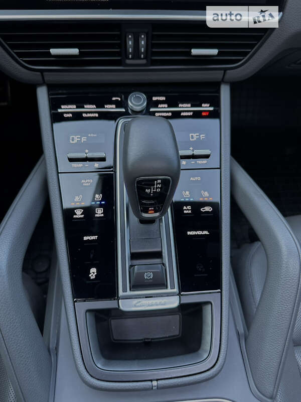 Позашляховик / Кросовер Porsche Cayenne 2020 в Одесі