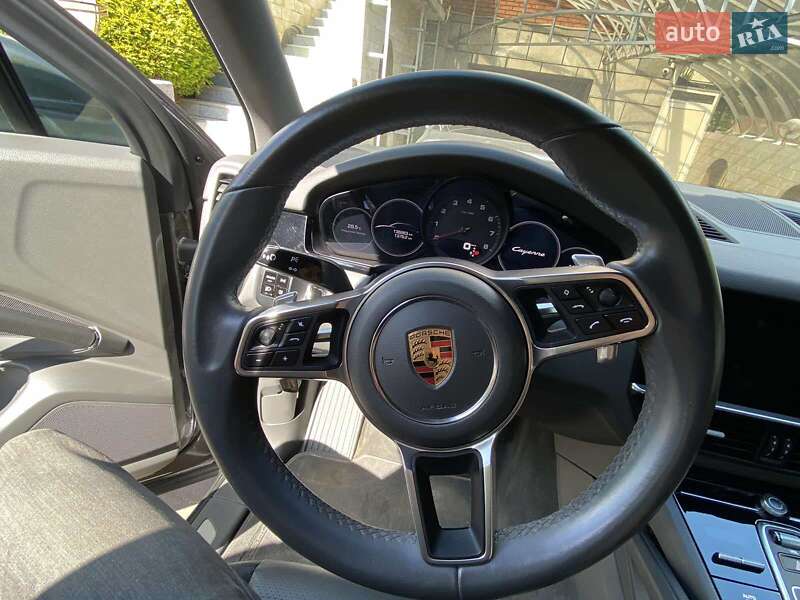 Внедорожник / Кроссовер Porsche Cayenne 2018 в Виннице