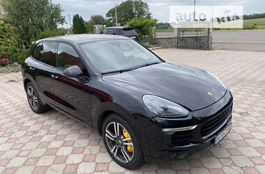 Porsche Cayenne 2016