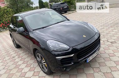 Позашляховик / Кросовер Porsche Cayenne 2016 в Южноукраїнську