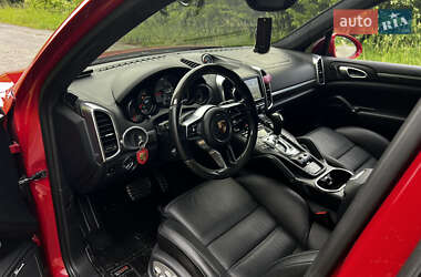 Внедорожник / Кроссовер Porsche Cayenne 2014 в 