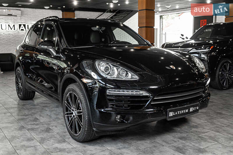 Внедорожник / Кроссовер Porsche Cayenne 2013 в Одессе