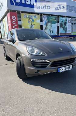 Внедорожник / Кроссовер Porsche Cayenne 2012 в Киеве