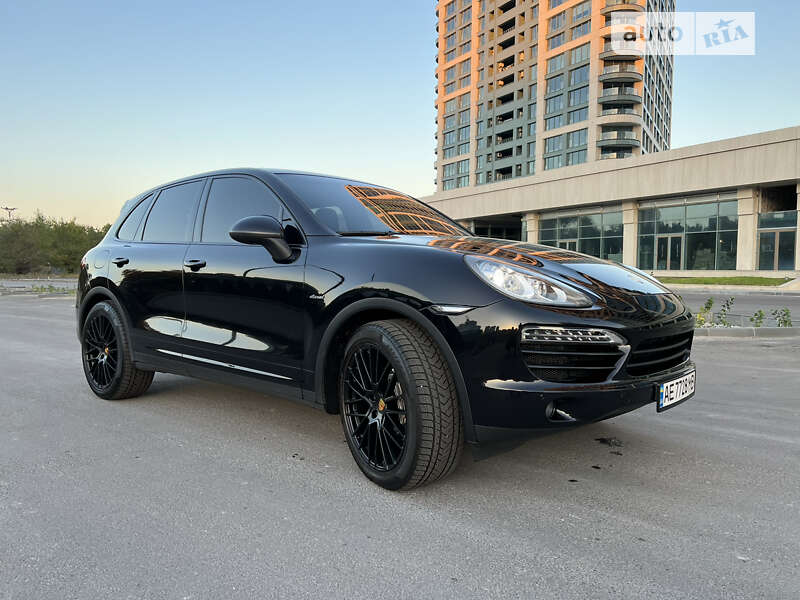 Позашляховик / Кросовер Porsche Cayenne 2013 в Дніпрі