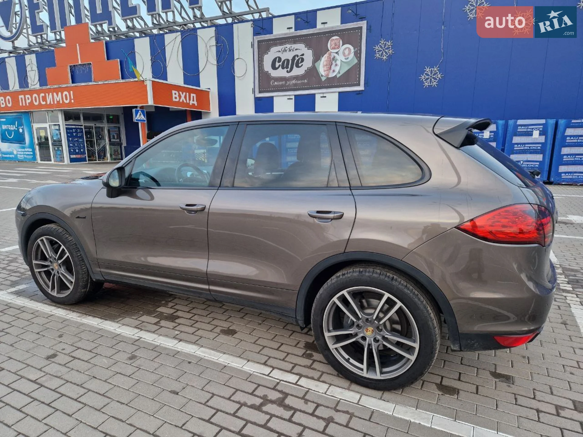 2011 Porsche Cayenne - мініатюра 25