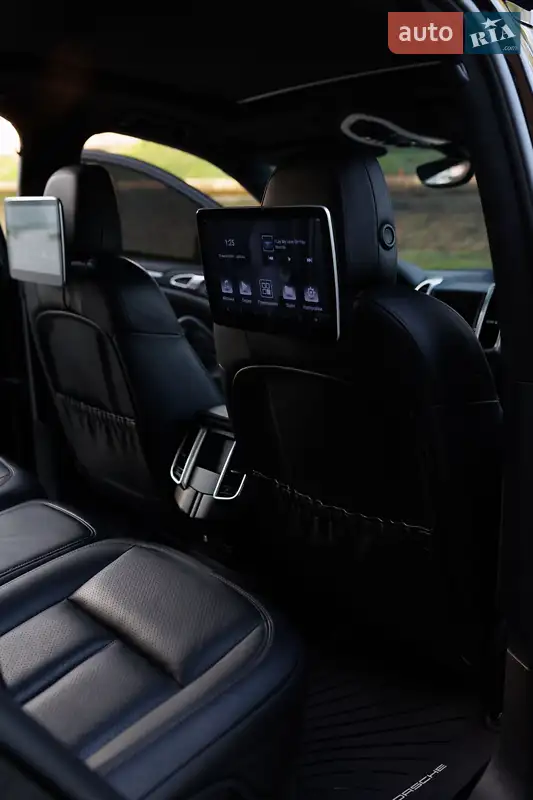 Porsche Cayenne 2015 VIN WP1AD2A20GLA78516 фото оголошення 6 з 56