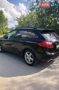 Позашляховик / Кросовер Porsche Cayenne 2011 в Львові