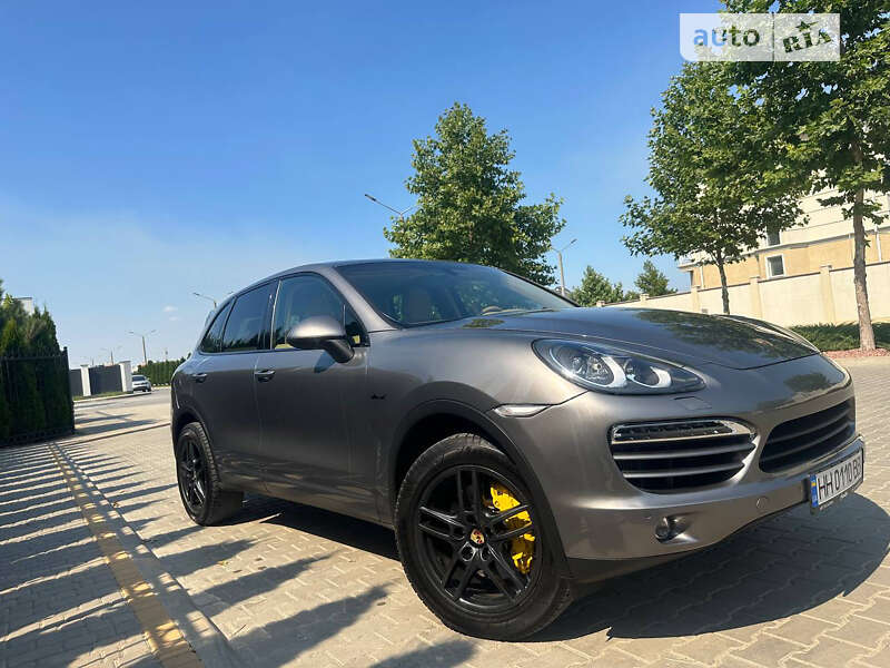 Внедорожник / Кроссовер Porsche Cayenne 2013 в Одессе