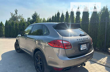 Внедорожник / Кроссовер Porsche Cayenne 2013 в 