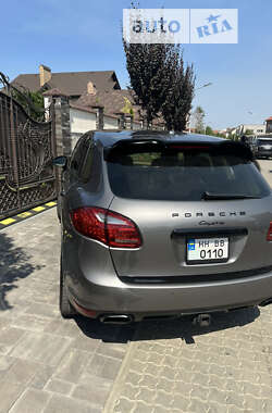 Внедорожник / Кроссовер Porsche Cayenne 2013 в 