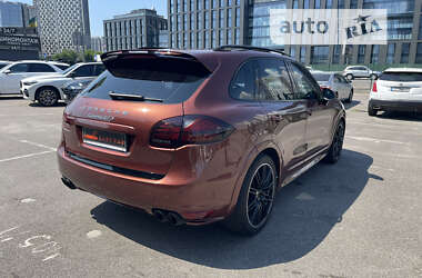 Позашляховик / Кросовер Porsche Cayenne 2012 в Києві