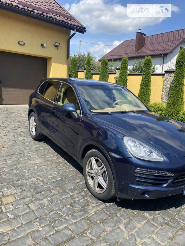 Позашляховик / Кросовер Porsche Cayenne 2013 в Львові