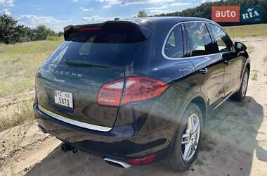 Позашляховик / Кросовер Porsche Cayenne 2013 в 