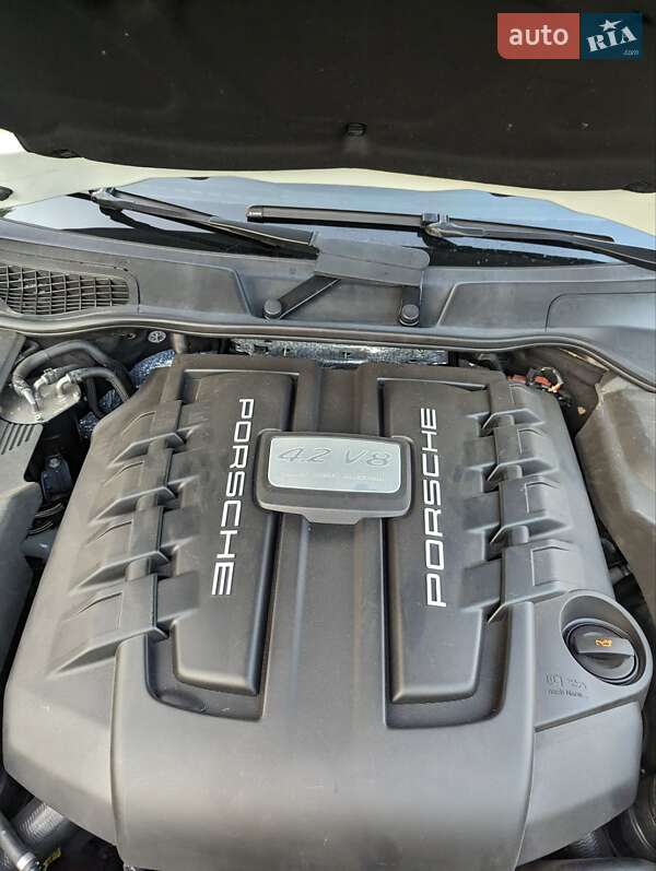 Внедорожник / Кроссовер Porsche Cayenne 2013 в Черкассах