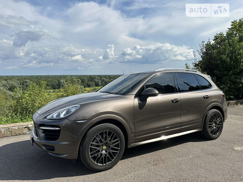 Porsche Cayenne 2011