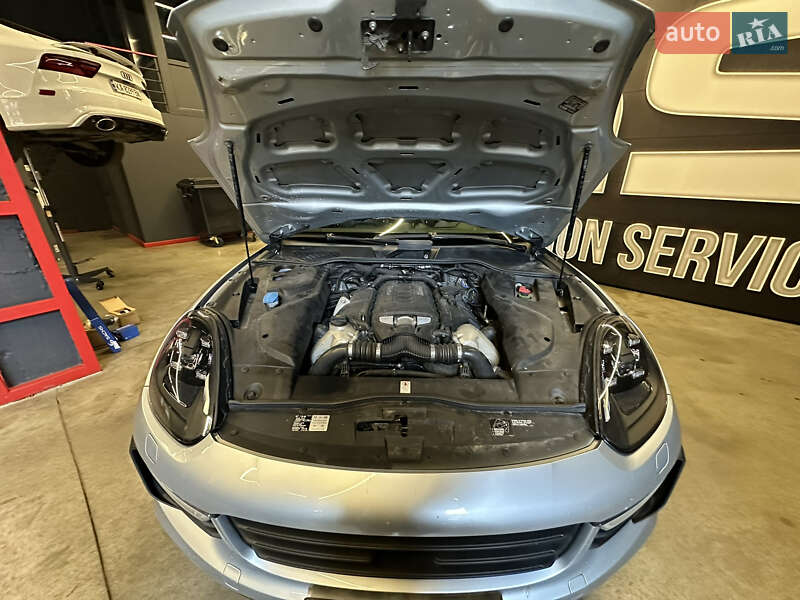 Внедорожник / Кроссовер Porsche Cayenne 2015 в Киеве фото 17 Внедорожник / Кроссовер Porsche Cayenne 2015 в Киеве