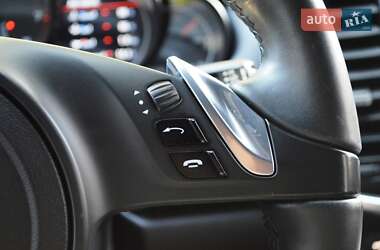 Внедорожник / Кроссовер Porsche Cayenne 2013 в 