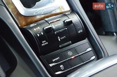 Внедорожник / Кроссовер Porsche Cayenne 2013 в 