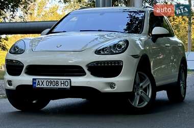 Позашляховик / Кросовер Porsche Cayenne 2011 в 