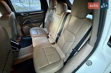 Позашляховик / Кросовер Porsche Cayenne 2011 в 