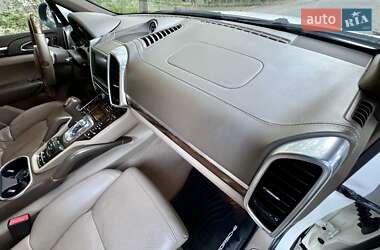 Позашляховик / Кросовер Porsche Cayenne 2011 в 