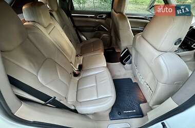 Позашляховик / Кросовер Porsche Cayenne 2011 в 