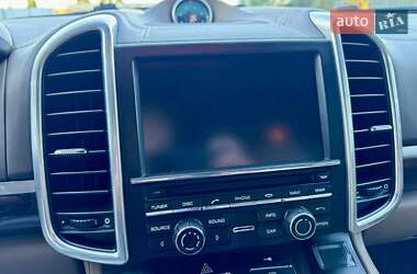 Позашляховик / Кросовер Porsche Cayenne 2011 в 