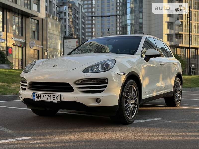 Porsche Cayenne 2011