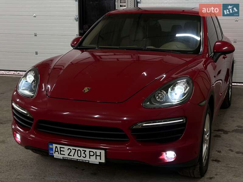 Внедорожник / Кроссовер Porsche Cayenne 2013 в Кривом Роге