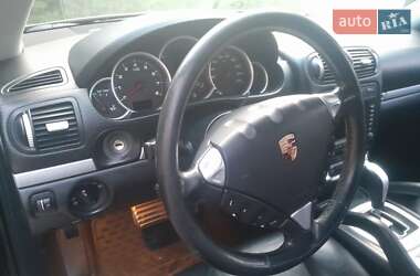 Внедорожник / Кроссовер Porsche Cayenne 2005 в 