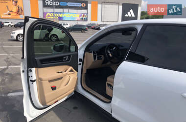 Внедорожник / Кроссовер Porsche Cayenne 2019 в 