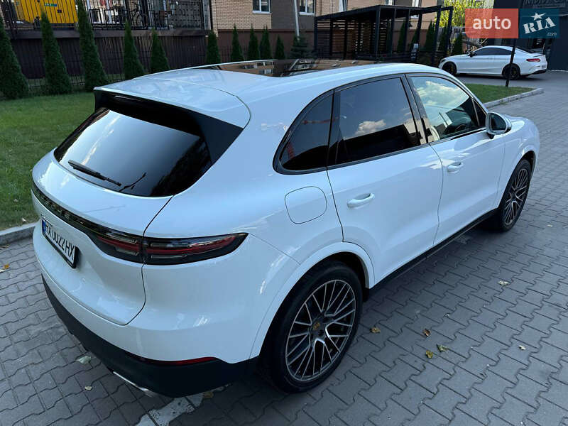 Внедорожник / Кроссовер Porsche Cayenne 2019 в Хмельницком