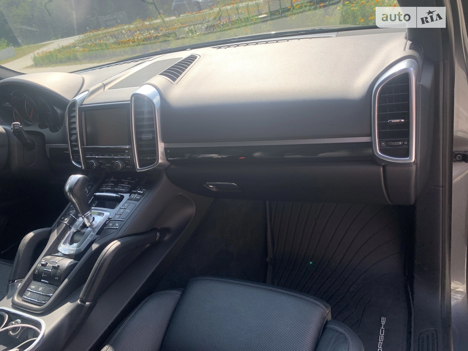 2013 Porsche Cayenne - мініатюра 15