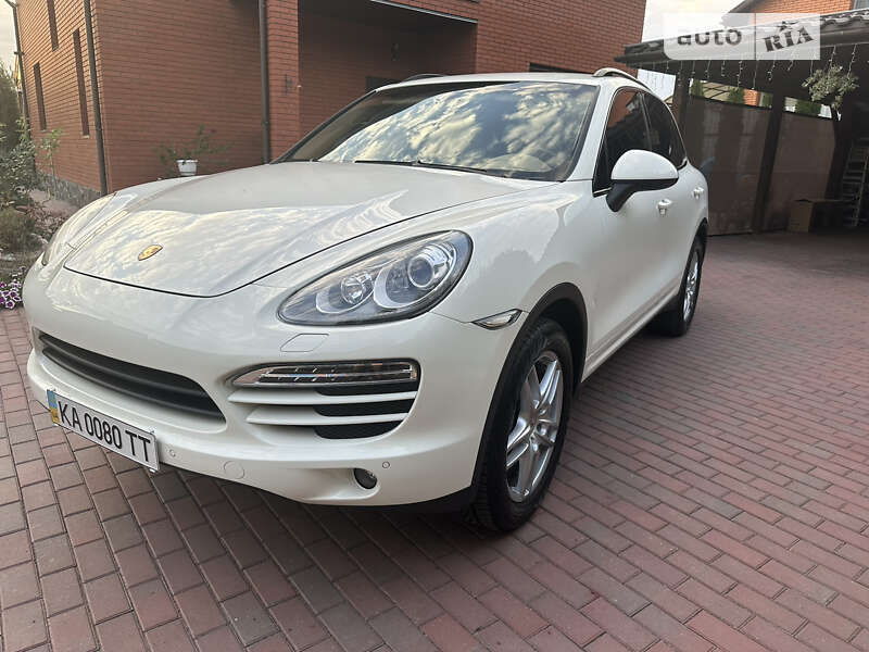 Внедорожник / Кроссовер Porsche Cayenne 2011 в Киеве