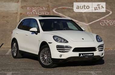 Позашляховик / Кросовер Porsche Cayenne 2011 в Києві