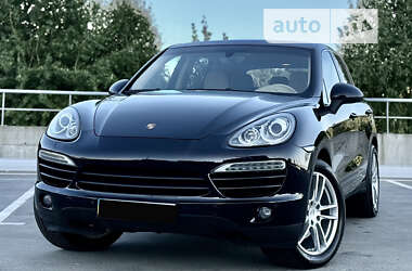 Позашляховик / Кросовер Porsche Cayenne 2012 в Києві