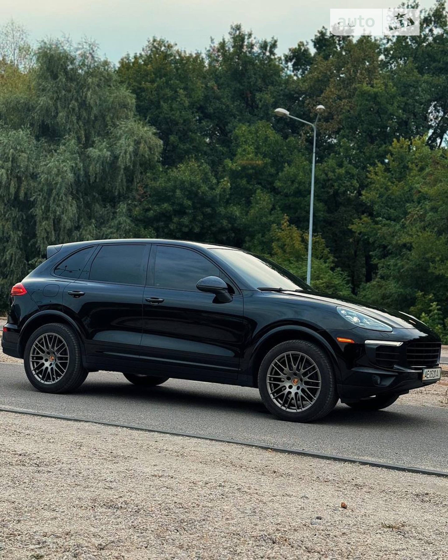 2016 Porsche Cayenne - мініатюра 22