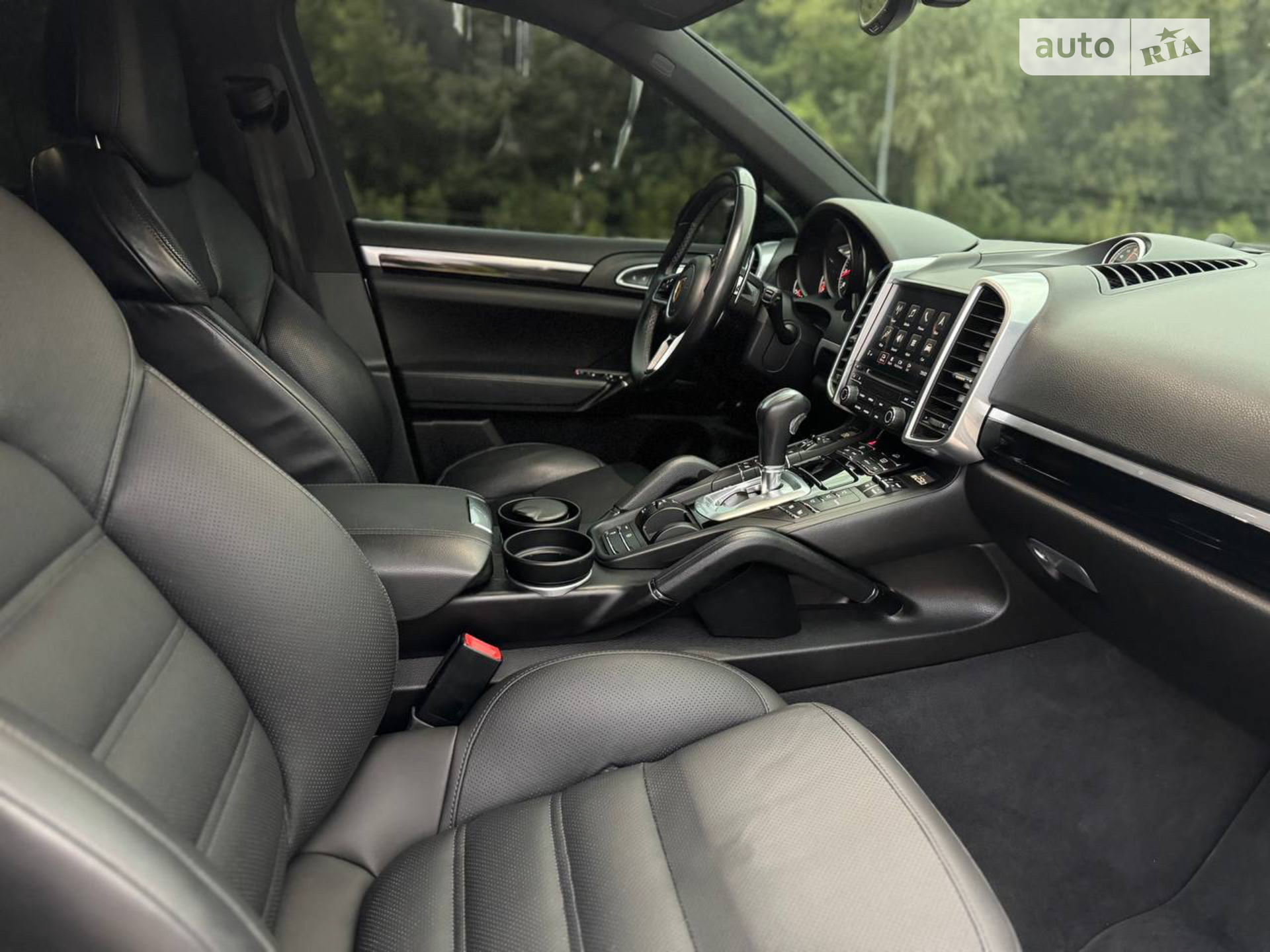 2016 Porsche Cayenne - мініатюра 33
