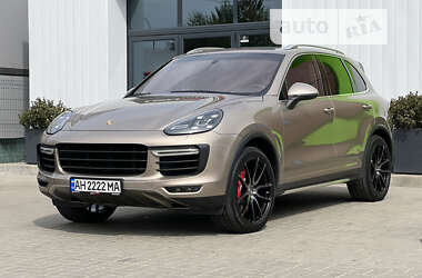 Позашляховик / Кросовер Porsche Cayenne 2014 в Ужгороді