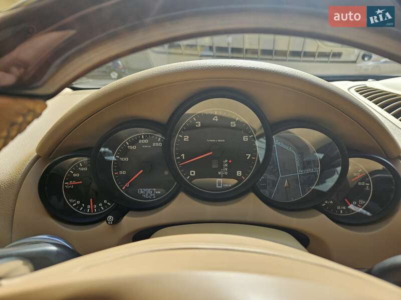 Позашляховик / Кросовер Porsche Cayenne 2012 в Києві